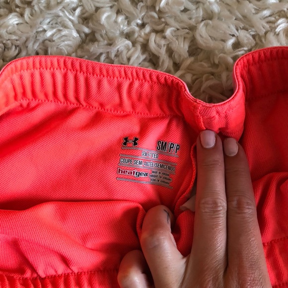 Under Armour running shorts - Picture 3 of 4